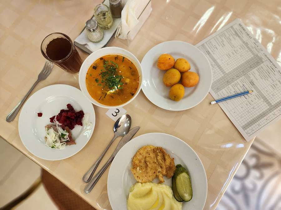 Отдых в Алуште с питанием: санаторий «Киев»