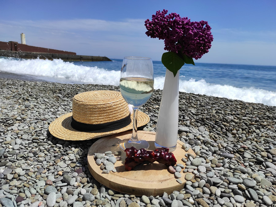 забронировать номера в Алуште на май фото